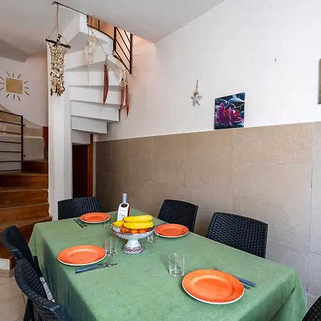 Appartement Villino Sole 1 Airco Near & Centre - Happy